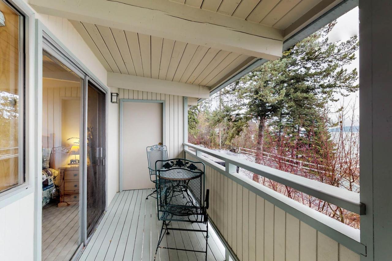 Many Springs Lakefront Condos Bigfork Exterior foto