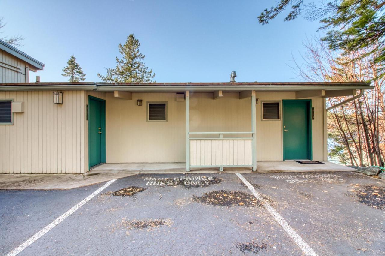 Many Springs Lakefront Condos Bigfork Exterior foto