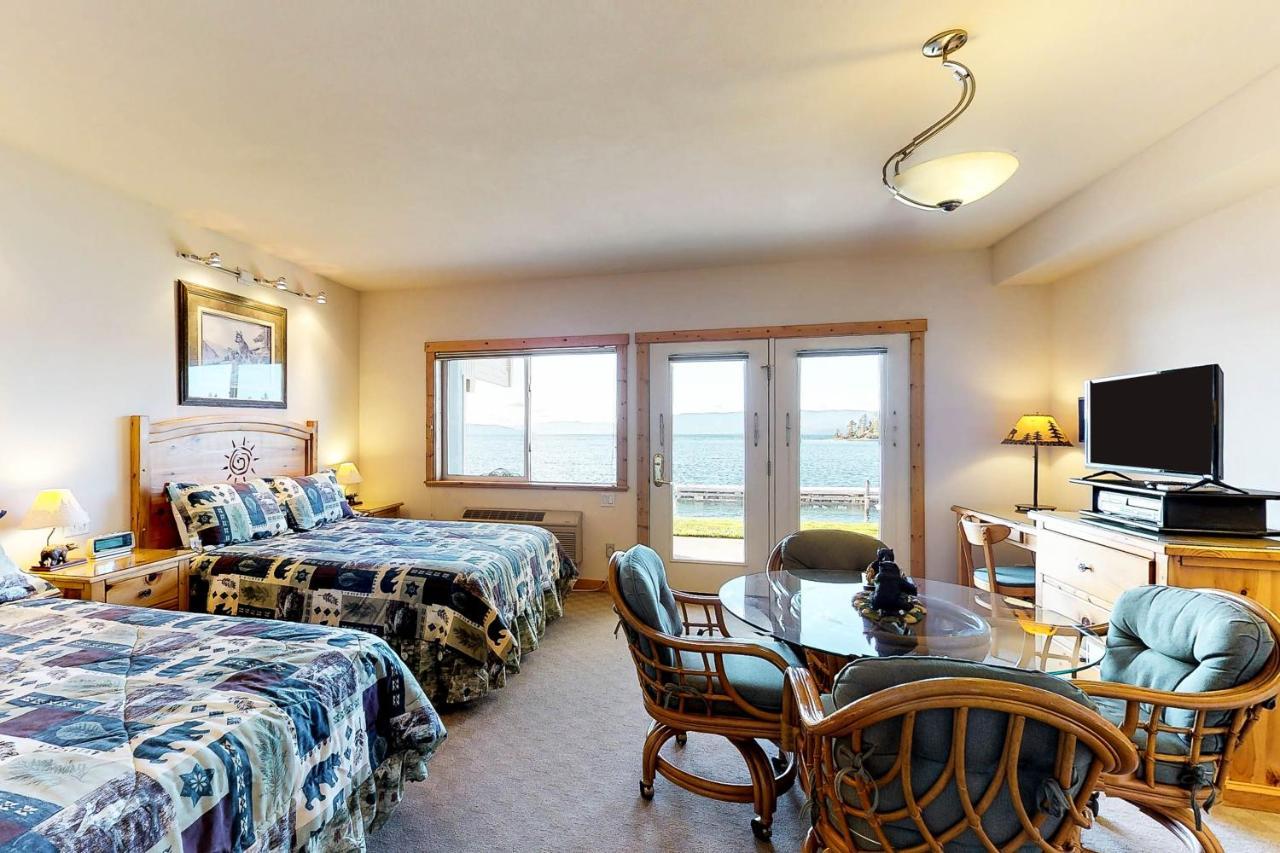Many Springs Lakefront Condos Bigfork Zimmer foto